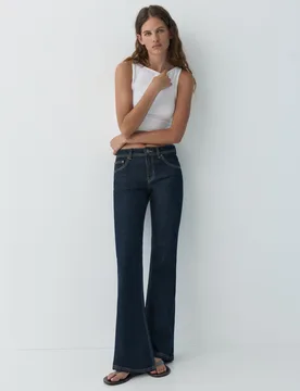 Low-Rise Boot-Cut Jeans (Size: ) - Pull&bear - FashionsVida