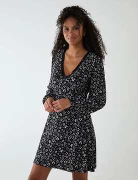 Lace Trimmed Mini Dress - 8 / BLACK - female - Blue Vanilla - FashionsVida