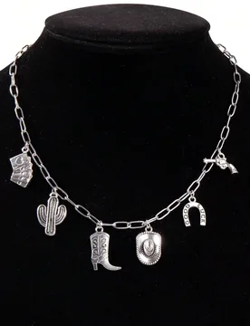 Pieza Collar colgante con accesorio detallado de botas de vaquero del Lejano Oeste, pistola, cactus, sombrero de vaquero y naipe, adecuado como regalo - Shein - FashionsVida