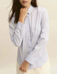 Camicia sfiancata azzurra a righe bianche in popeline con pince