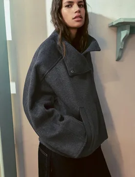 Short Felt Texture Coat (Size: ) - Pull&bear - FashionsVida