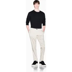 Chino de hombre regular fit con algodón