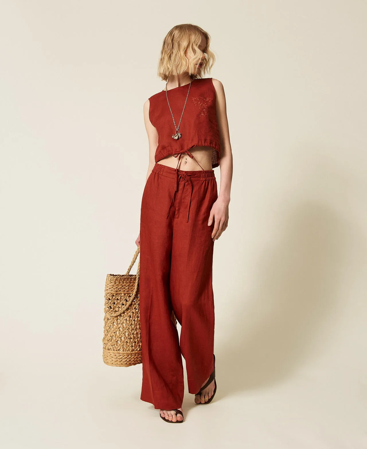 Pantalon en lin avec logo brodé - TWINSET - FashionsVida