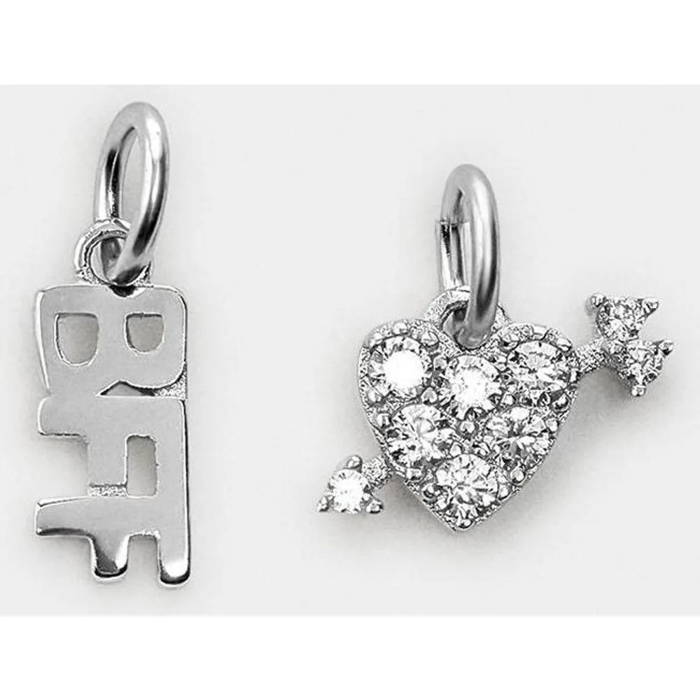 Charm de plata de ley con lettering y corazón - Parfois - FashionsVida