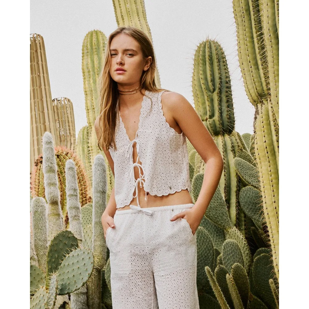 Chaleco bordado suizo - Green Coast - FashionsVida