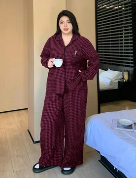Conjunto de pijama holgado a cuadros de talla grande, camisa y pantalones, ropa de casa para todas las estaciones, atuendos acogedores, ropa de otoño - Shein - FashionsVida