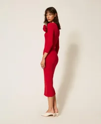 Robe longue en maille avec broche