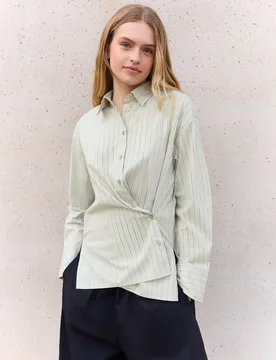 Chemise À Manches Longues Boutonnée Croisée Xs Vert - Bershka - FashionsVida