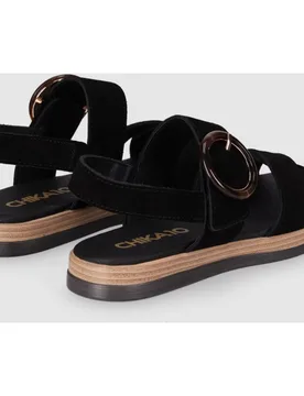 Sandalias planas de mujer en piel con suela ligera y pulsera al talón de hebilla - Chika10 - FashionsVida