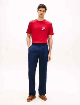 T-shirt girocollo rossa in cotone con logo ricamato sul petto - Tommy hilfiger - FashionsVida