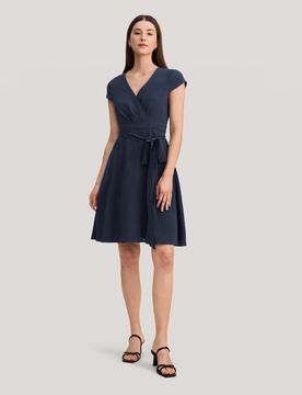 Robe portefeuille en soie T36 flatteuse et élégante