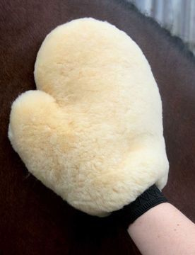 Lammfell Pflegehandschuh natur
