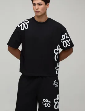 Men's Oversized Boxy Floral Puff Print T-Shirt & Baggy Short Set Black Size Small Black S - boohooMAN - FashionsVida