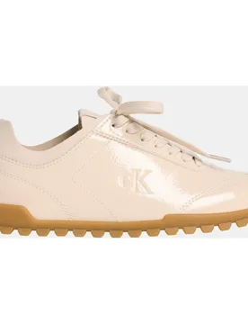 Zapatilla de mujer tipo runner en charol - Calvin Klein - FashionsVida
