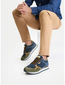 Sneakers CWBEO-ETIENNE-01 Dunkelblau 40 male - Guess Jeans - FashionsVida