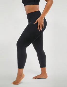 Leggings FeatherFit™ Love To Move de bajo impacto para el día de San Valentín, amor diario - Shein - FashionsVida
