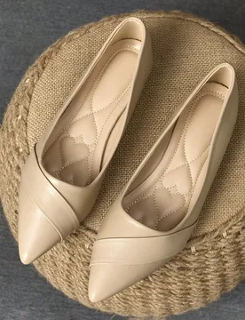Par de zapatos planos slip-on de punta puntiaguda para mujer, zapatos de trabajo y casuales cómodos, bombas de oficina apropiadas para todas las esta - Shein - FashionsVida