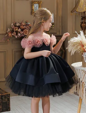 Vestido de Niña Joven Negro con Rosa 3D de Tul Esponjoso Estilo Elegante de Corte Vestido de Princesa Adecuado para Fiesta de Cumpleaños de Niñas D - Shein - FashionsVida