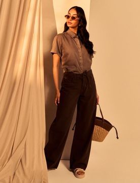 Jeans wide leg high waist con cintura in tessuto - marrone