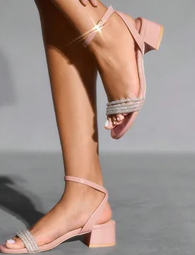 Par de sandalias de tira de tobillo con tacón bajo cómodo y con strass de color rosa pálido para mujer, apropiadas para ir al trabajo, citas, fiest - Shein - FashionsVida