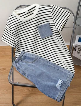 Conjunto de 2 piezas/set para niños preadolescentes, camiseta de manga corta a rayas casual y linda de punto y pantalones cortos de mezclilla, adecua - Shein - FashionsVida