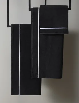 Beretta Stitch Towel Black/White - M&S X Kelly Hoppen - FashionsVida