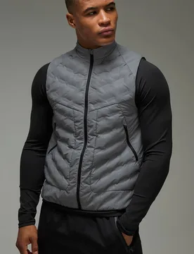 Herren Herren Active Reflektierende Gesteppte Regular Fit Weste Grey Größe 2XL - boohooMAN - FashionsVida