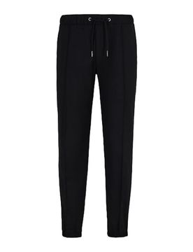 Abbigliamento... Nero