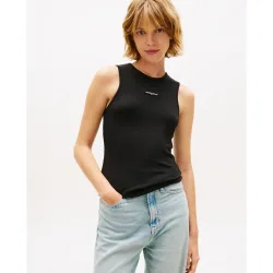 Camiseta de mujer sin mangas de corte slim