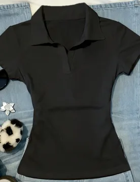 Camisa polo deportiva para mujer para todas las estaciones, top casual ajustado de manga larga con cuello vuelto y escote en V, sin botones, adecuado - Shein - FashionsVida