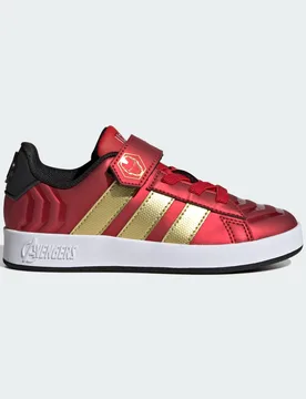 SCARPE MARVEL AVENGERS GRAND COURT BAMBINI E BAMBINE 39 1/3 Better Scarlet / Matte Gold / Core Black - Adidas - FashionsVida