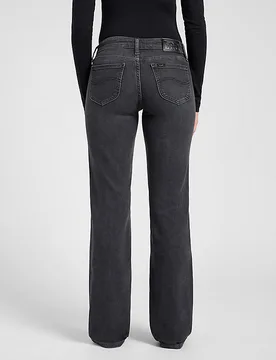 Zoe Low Rise Straight Jean No Compromise Größe 32x33 female - Lee - FashionsVida