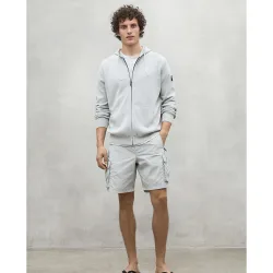 Bermudas cargo de hombre aliste con broches ocultos