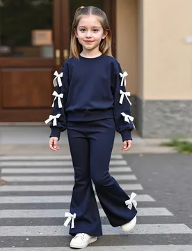 Set de 2 piezas de sudadera casual y pantalones acampanados para niñas, con top de cuello redondo de manga larga con decoración de lazo, elegante y - Shein - FashionsVida
