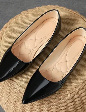 Bailarinas de punta femeninas con estilo, de fácil calzado, para usar al aire libre, en morado, champán, rojo, amarillo, negro, cómodas y versátil - Shein - FashionsVida