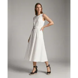 Vestido largo con cinturón