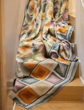 Mezzero in lino stampato a tema Loop multicolor 180x280 cm - Tessitura Toscana Telerie - FashionsVida