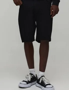 Herren Basic Entspannt Geschnittene Denim-Shorts Black Größe 28 - boohooMAN - FashionsVida