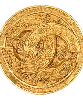 CC Gold Plated Filigree Round Brooch - Chanel - FashionsVida