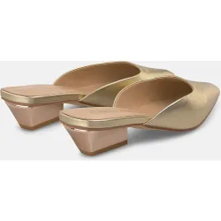 Mules de tacón de mujer en piel con puntera afilada