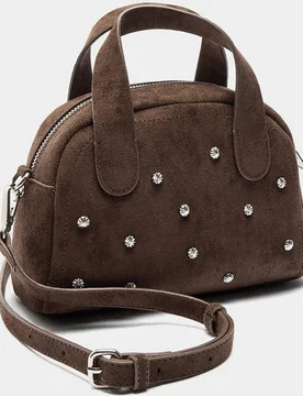 Bolso de mano estilo tote convertible a bandolera con cierre de cremallera y tachuelas decorativas - Parfois - FashionsVida