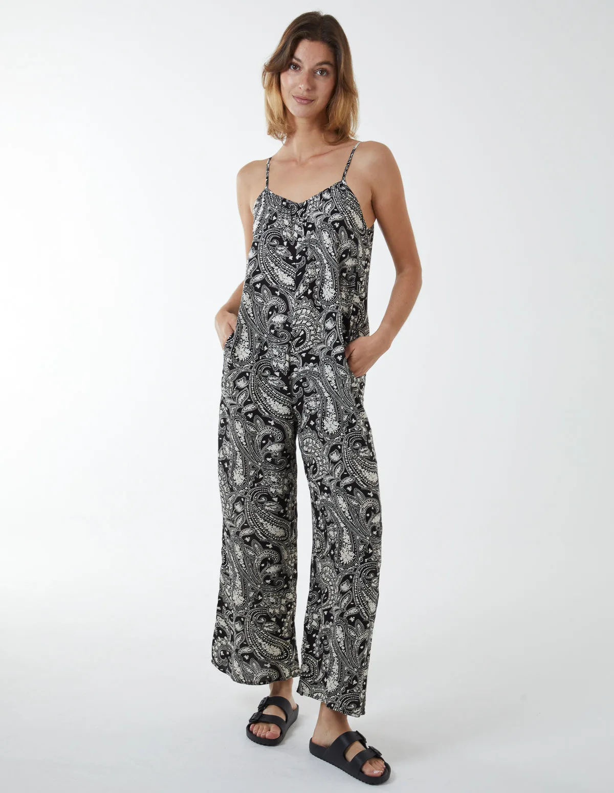 Oversized Paisley Wide Leg Jumpsuit - S / BLACK PATTERN - female - Blue Vanilla - FashionsVida