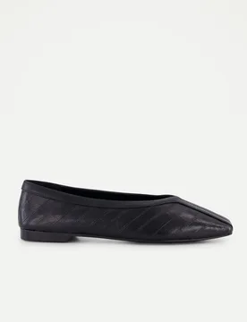 Zapato plano, cuadrado combinado - Latouche - FashionsVida
