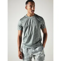 Camiseta deportiva de cuello redondo y manga corta con estampado abstracto AOP de serpiente y detalle de costuras en contraste