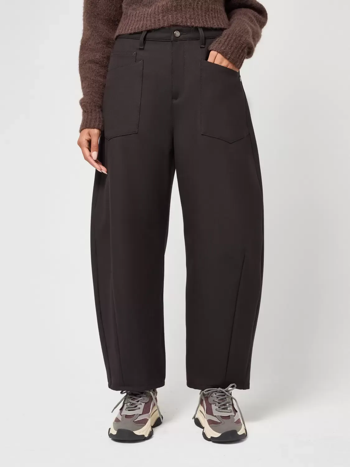ODINA female - 28 - FashionsVida