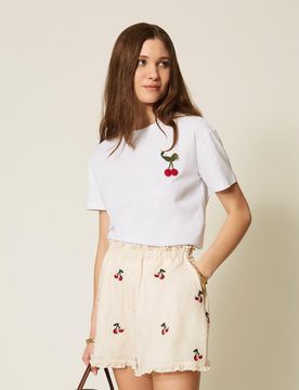 T-shirt regular avec broche en crochet