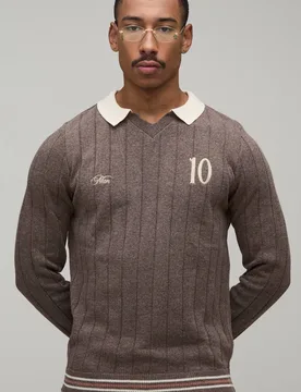 Herren Regular Geschnittenes Poloshirt Mit V-Ausschnitt Und Geripptem Strick Brown Größe Small - boohooMAN - FashionsVida