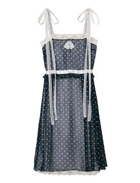 Abito in chiffon con cinturino a nastro