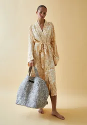 Tara Hidden Leopard Print Tote Bag In Cream - One Size