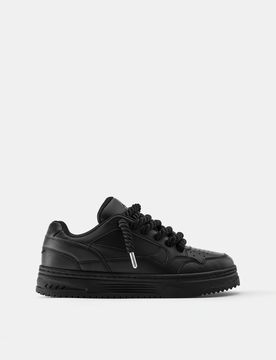 Sneaker Con Lacci Stwd